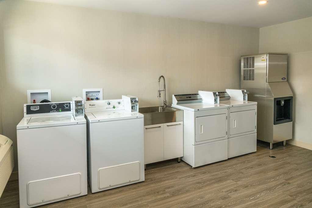 Econo Lodge Inn & Suites Pincher Creek Facilidades foto